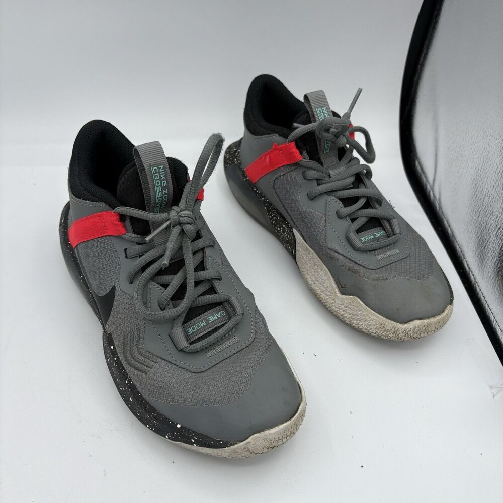 Nike Sneakers Boys Kids Youth‎ Size 5 Y Air Zoom Crossover Basketball Gray C3